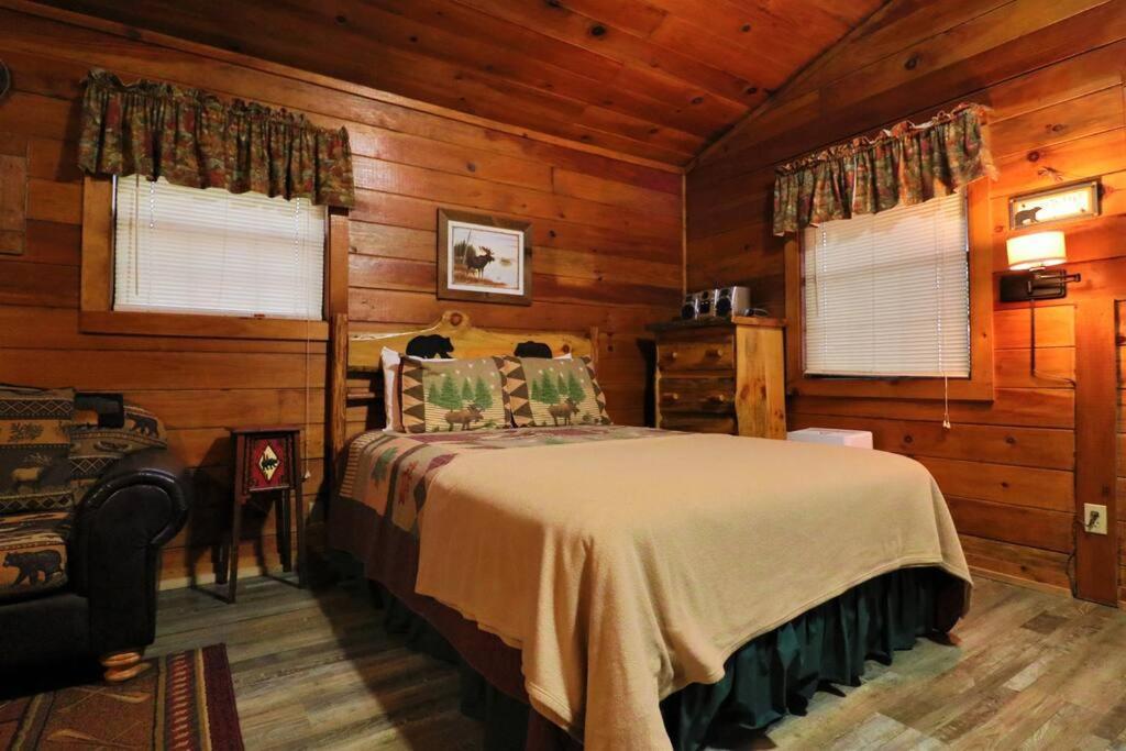 Alpine Mountain Sweetheart Cabin Jacuzzi #6 Helen Exteriér fotografie